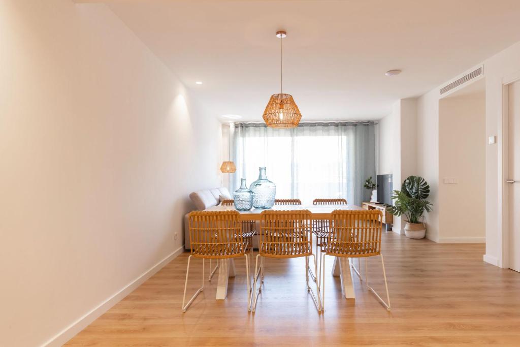 Bravissimo Falcó, 3 bedrooms and balcony - 5