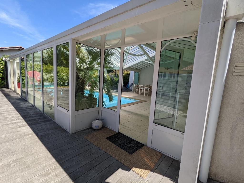 Villa 'Andercool' avec piscine utilisable en toutes saisons - 2