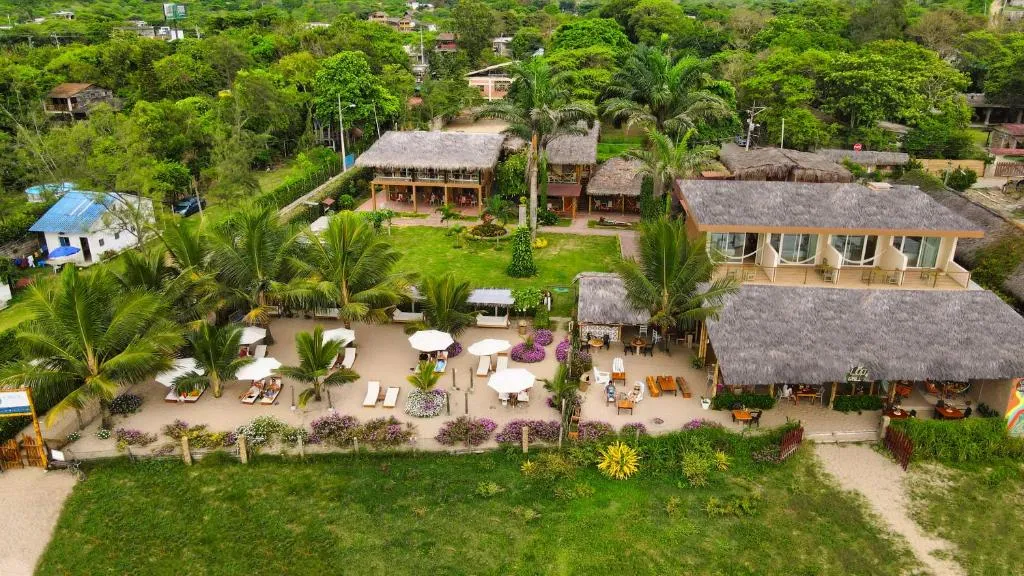 Hotel Kundalini，位于蒙塔尼塔的酒店