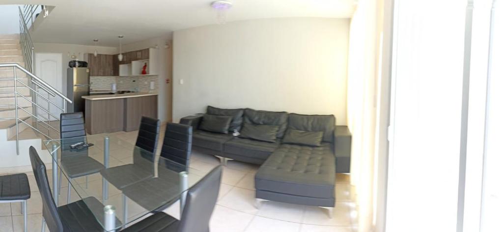 HERMOSO DEPARTAMENTO-DUPLEX CON VISTA DE CHICLAYO - 3