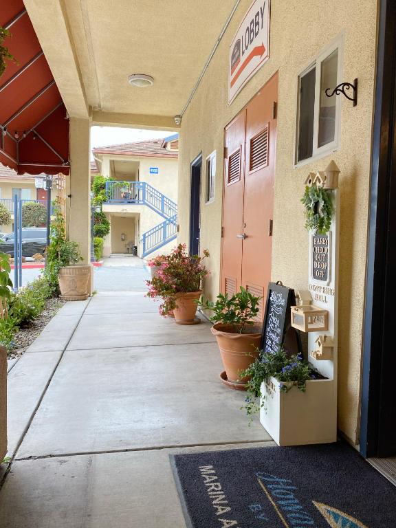 Monarch Valley Inn Marina at Monterey Bay photo