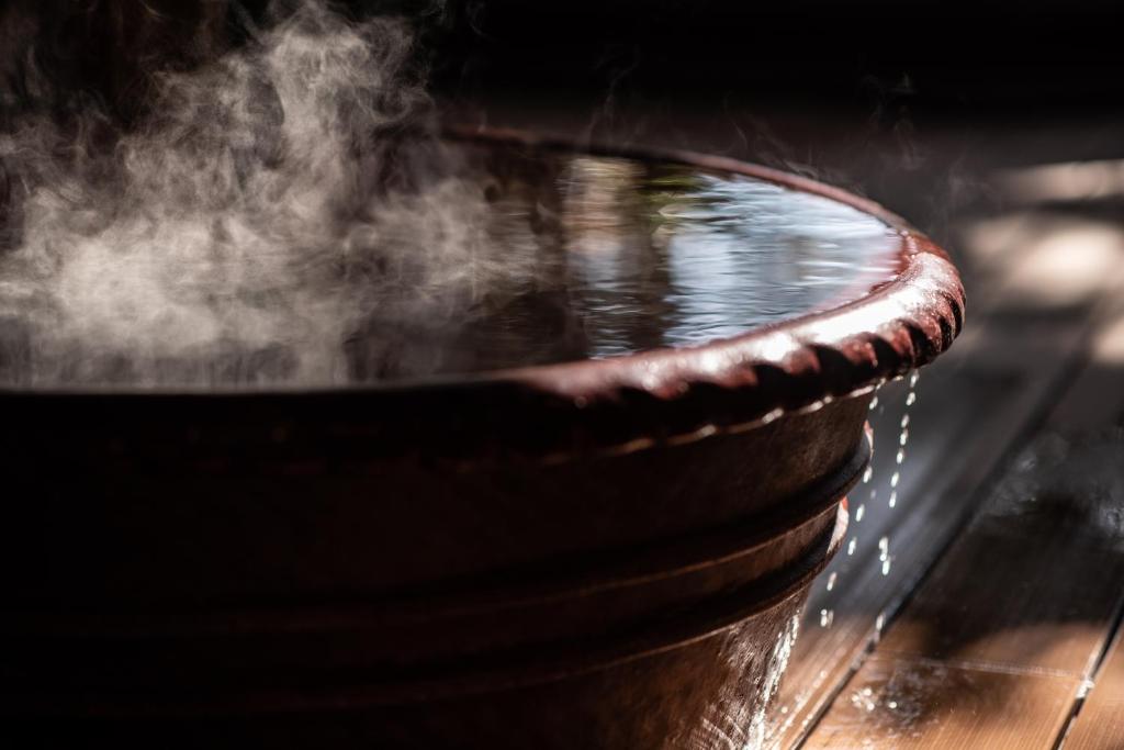 Open air bath