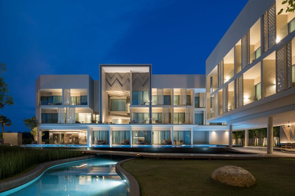 Exterior view, The Signature Hotel Airport in Hat Yai