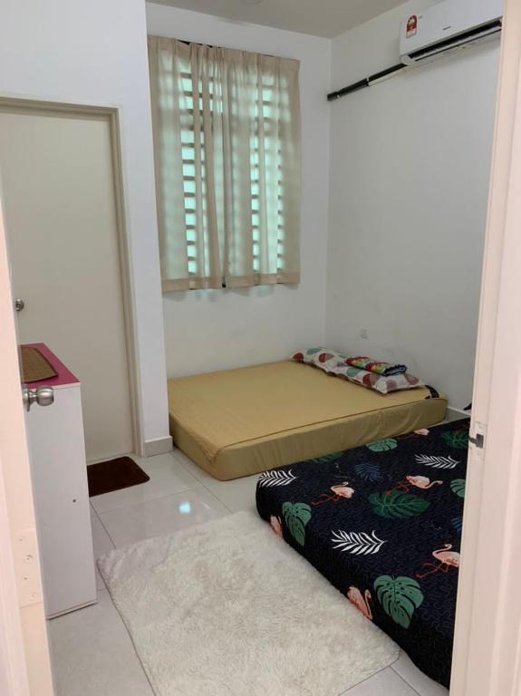 Hadeerna Homestay - Double storey terrace photo