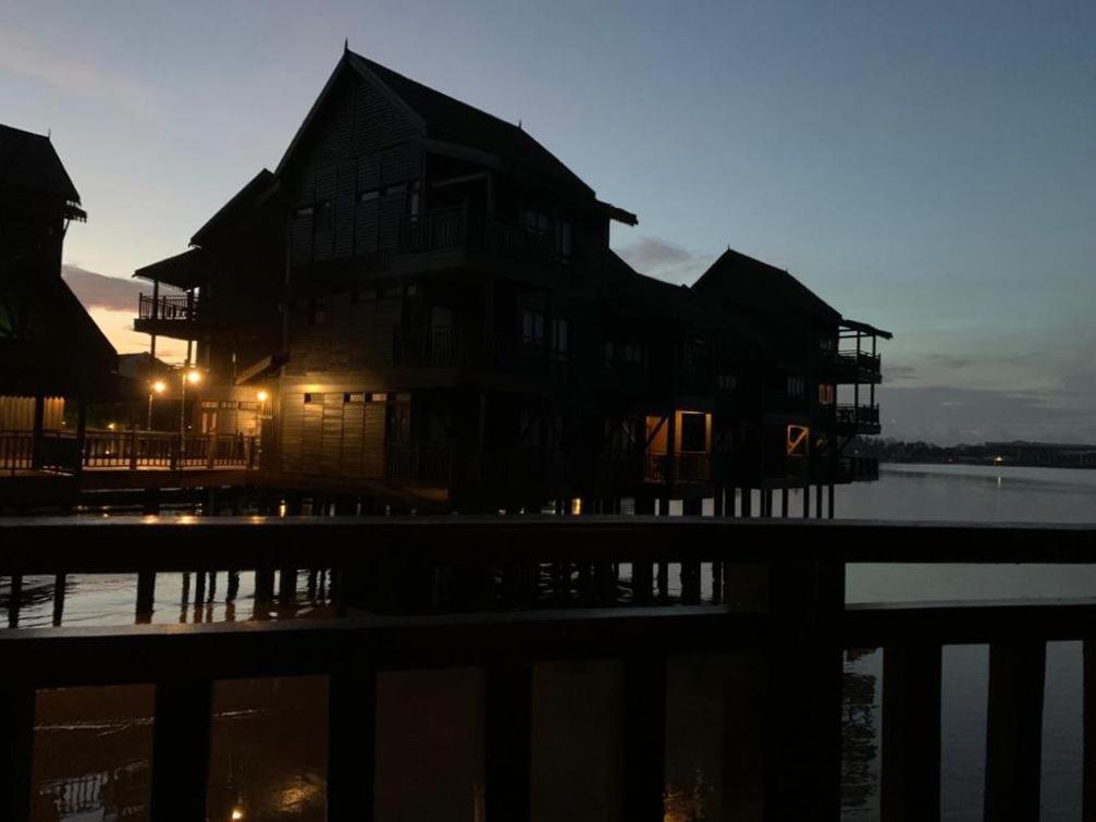 THE LAGOON WATER CHALET photo