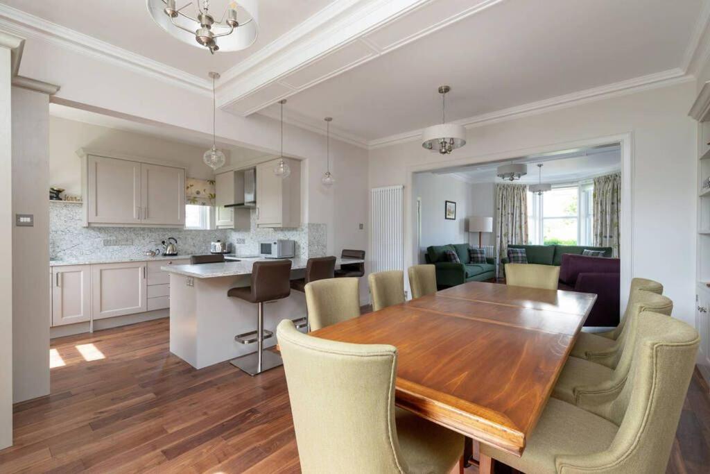 30 Lade Braes, St Andrews