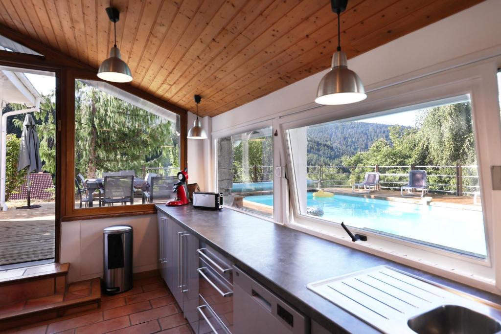 LE CHALET BLANC - JACUZZI / PISCINE / SAUNA - 4