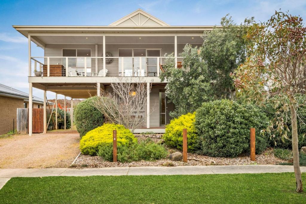 Madeit in Coronet Bay, Corinella