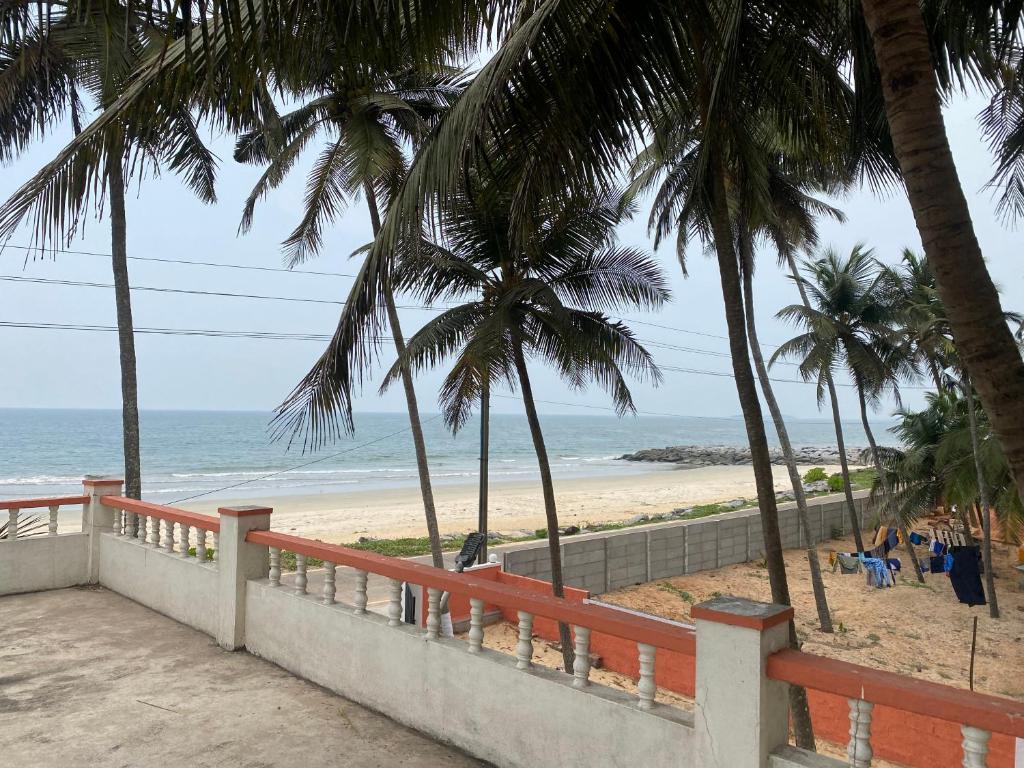 Beach dormitory photo