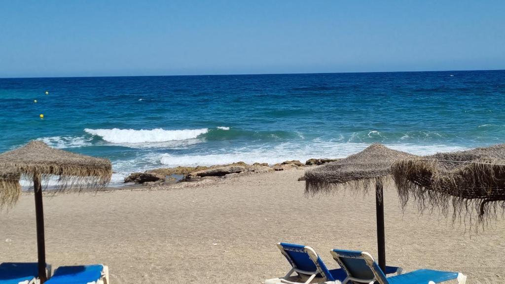 Fabuloso apartamento,1a línea de playa a estrenar. - 2