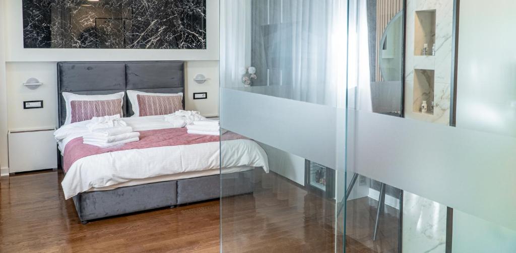 9 Nine - Luxury Apartments & Suites photo