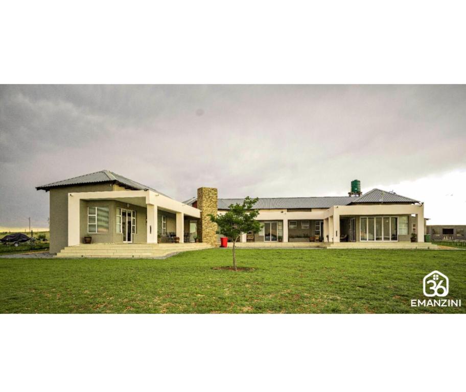 36 Emanzini (Holiday home lake view), Deneysville