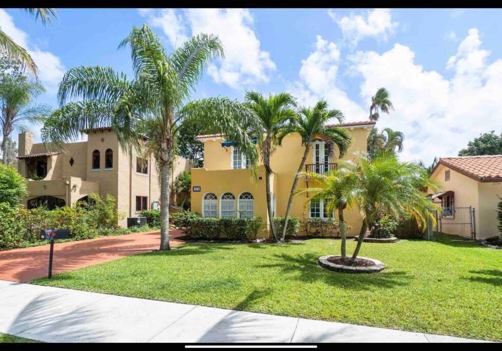 Historic Florida 4 bedroom home with pool, parking