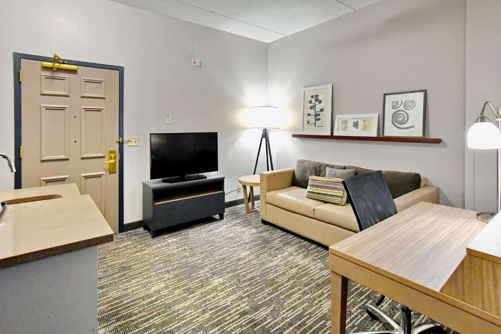 Country Inn & Suites by Radisson, Mount Morris, NY photo