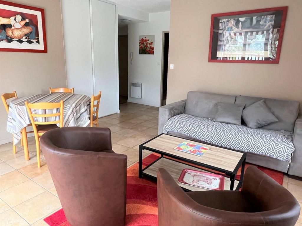 T2 calme à Cambo-les-Bains avec parking et internet - 4