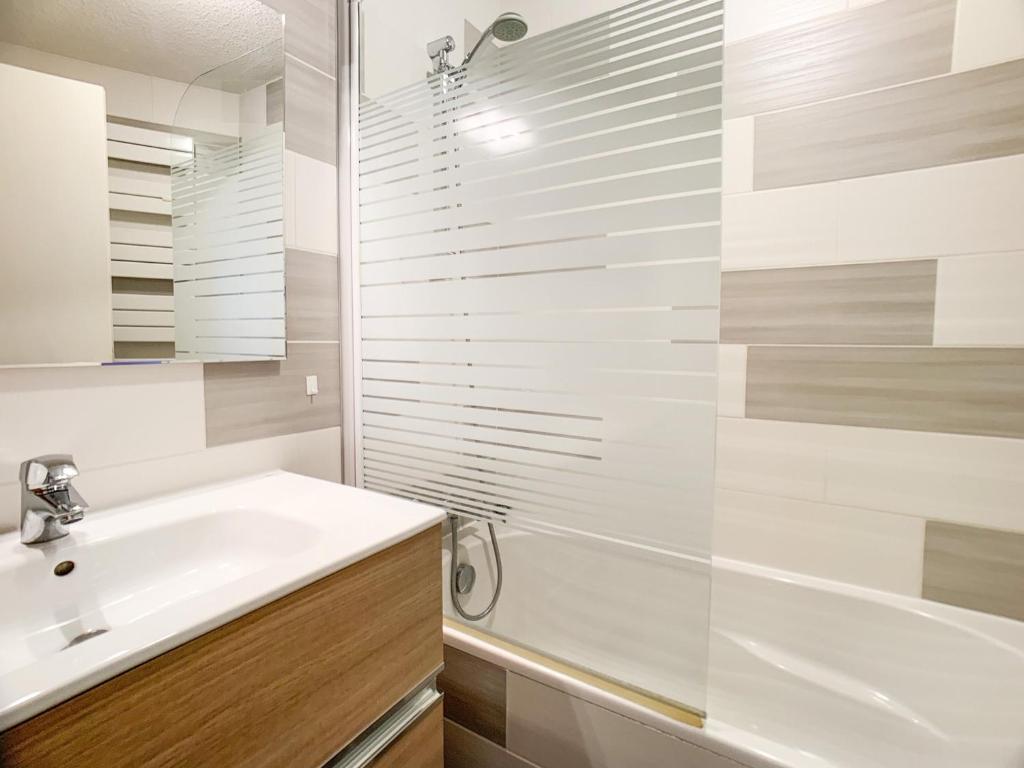 Appartement lumineux Départ et retour skis aux pieds Balcon - FR-1-502-401 - 4