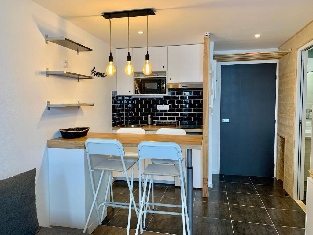 Studio rénové avec balcon, proche des pistes à Tignes, WiFi inclus - FR-1-502-435 - 3