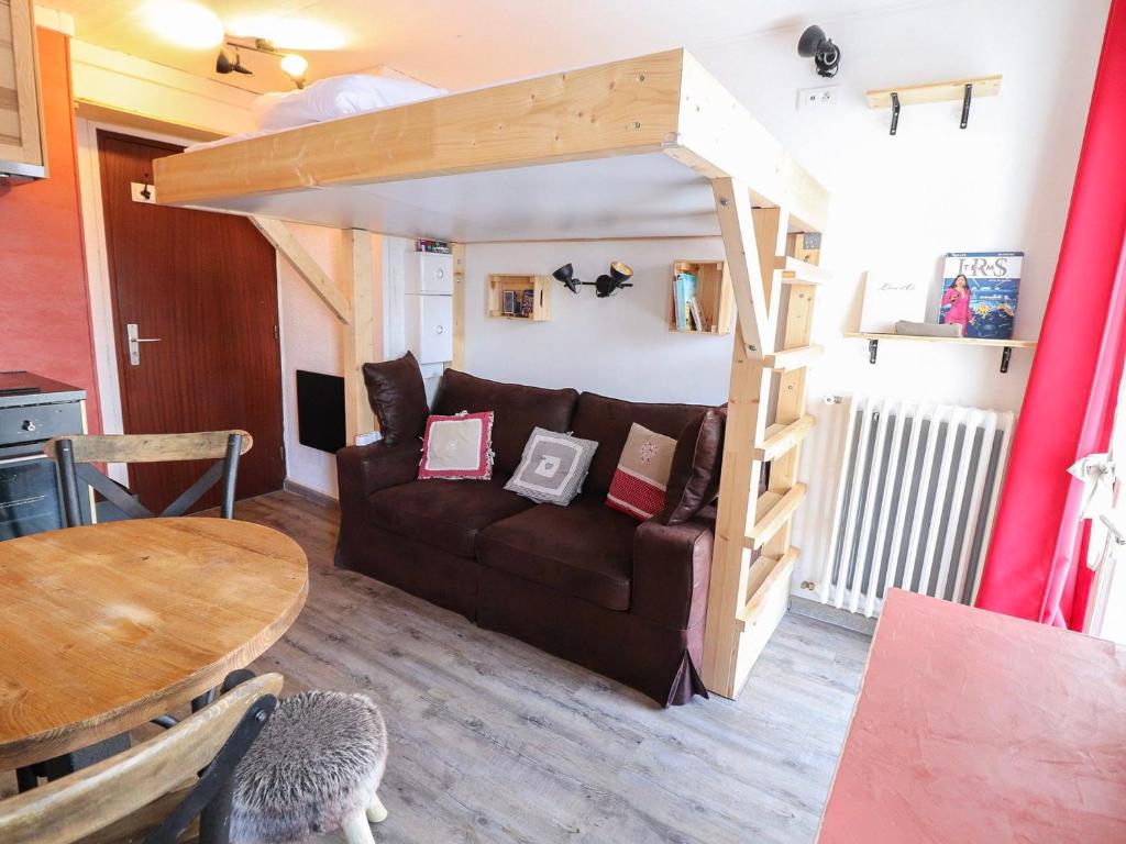 Studio lumineux proche pistes & commerces, balcon - FR-1-502-439 - 2
