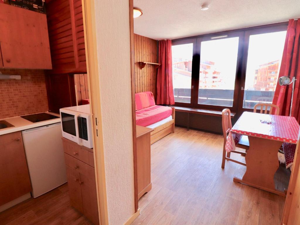 Studio Fonctionnel Proche Pistes avec Balcon - FR-1-502-444 - 5