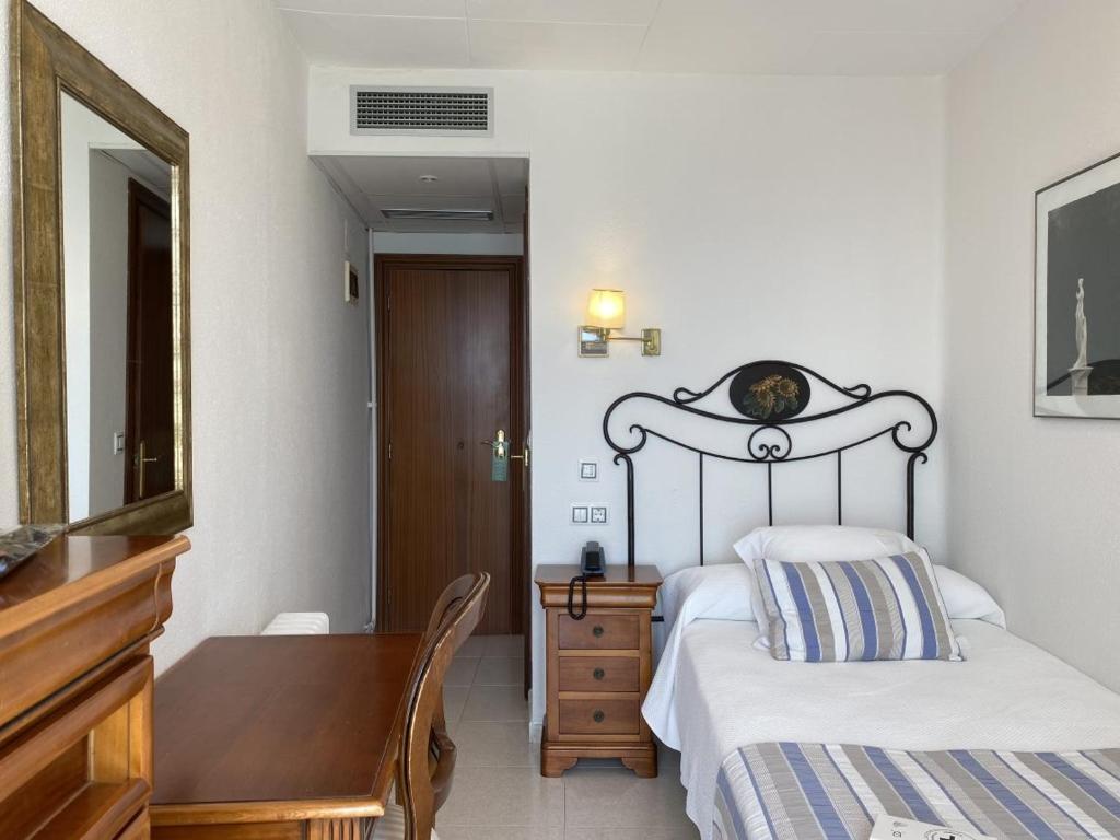 Hotel Costa Brava photo