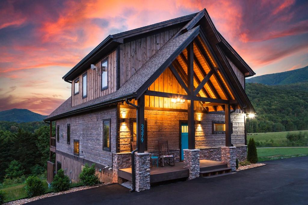 Stylish Cabin Indoor Pool Arcade Theater Views, Sevierville