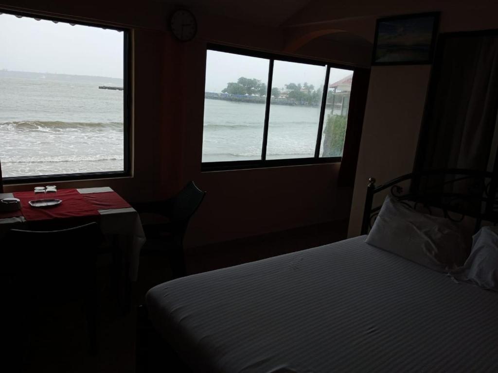 Goan Delicacy Beach Bar Restaurant and Guest House photo