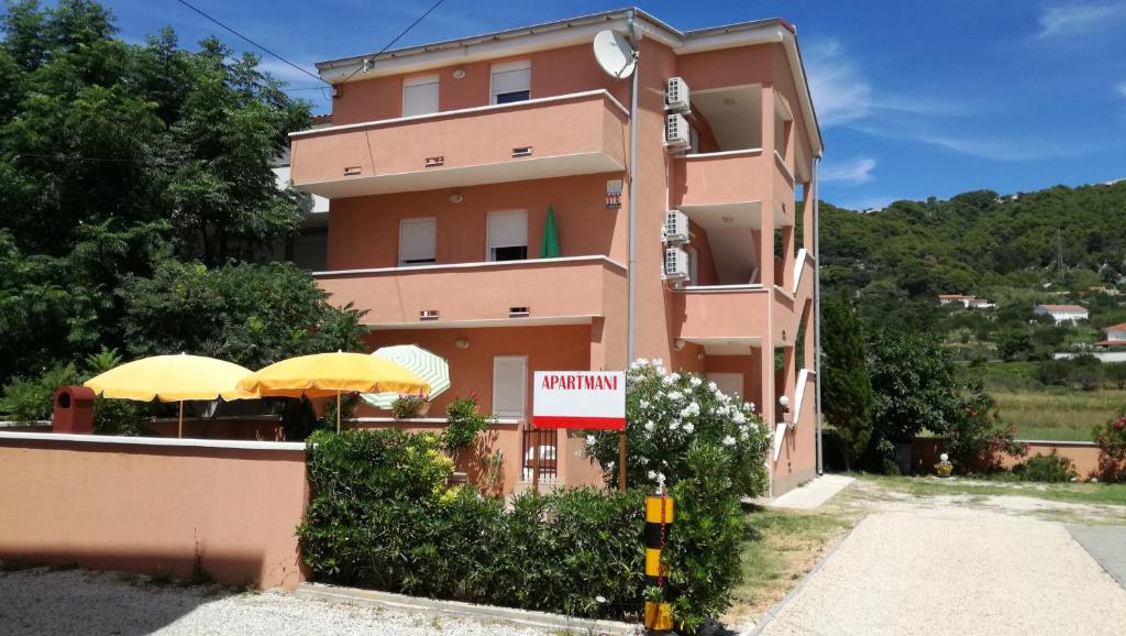 Studio Barbat 11472c, Rab