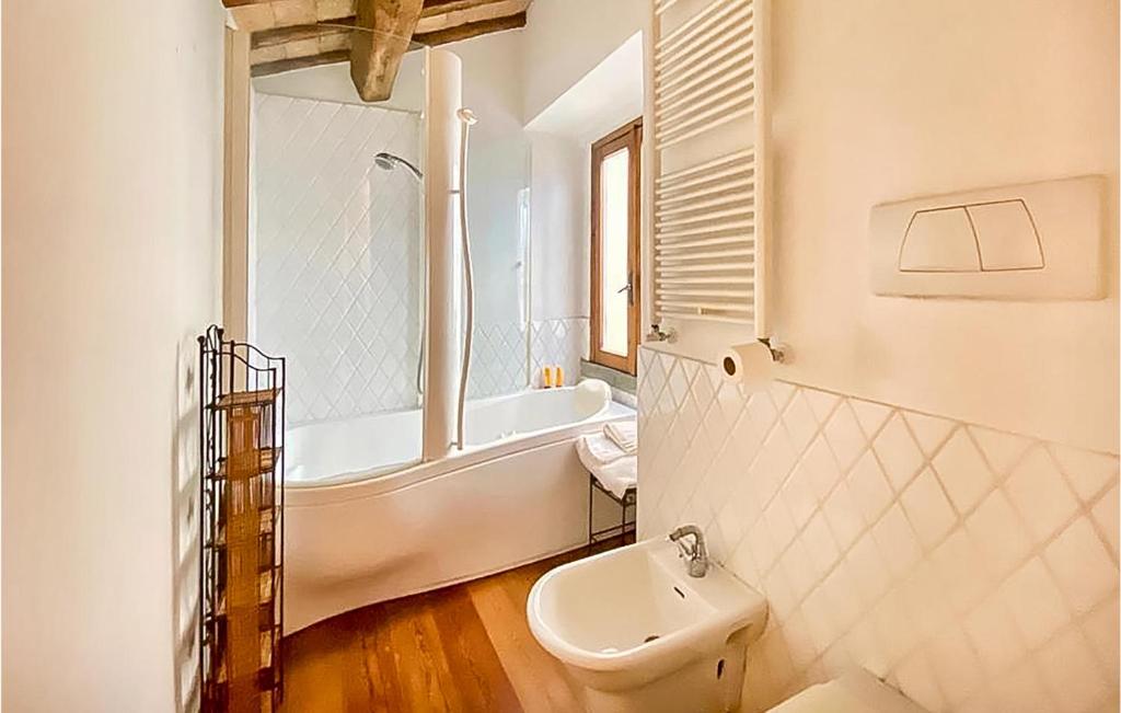 Amazing apartment in Roma with WiFi and 1 Bedrooms photo