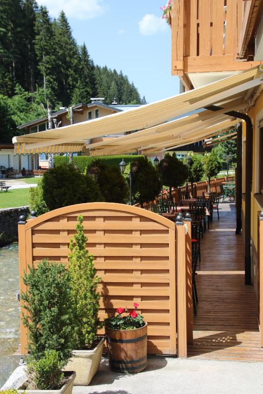 Sporthotel Dachstein West photo