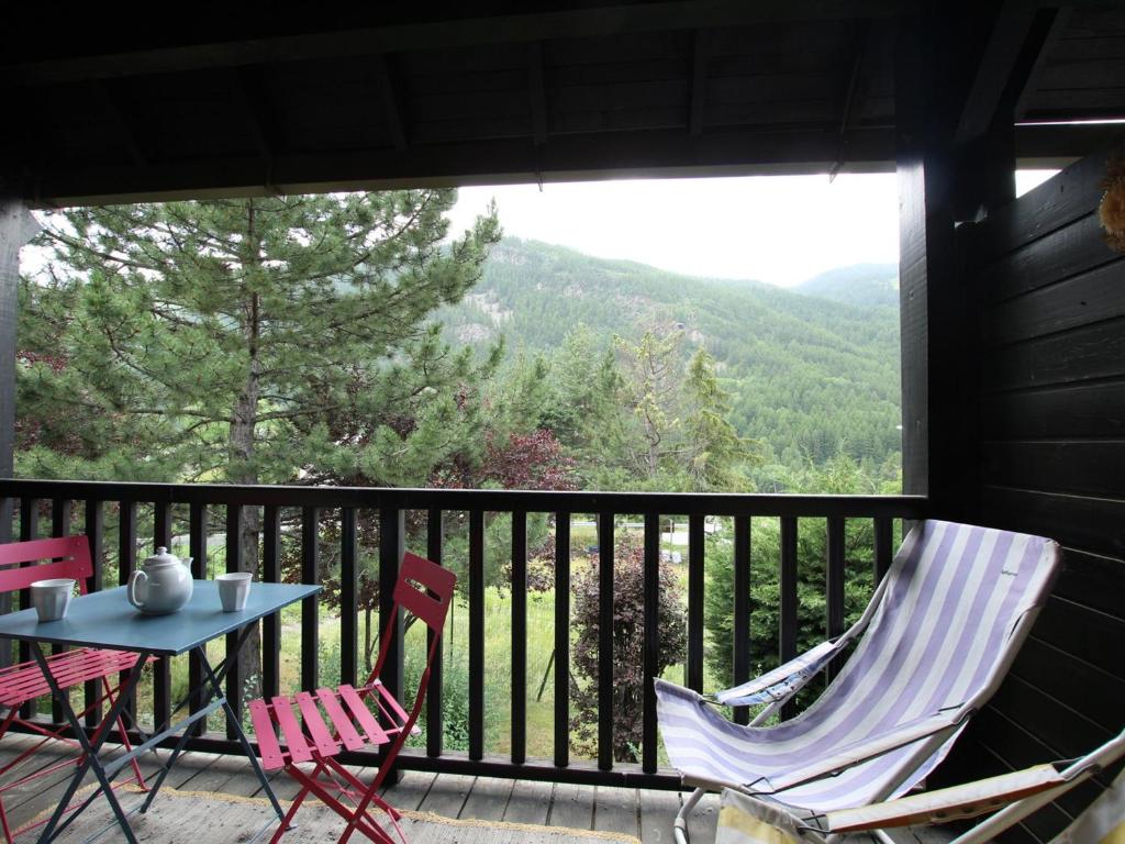 Triplex 6 Pers avec Balcon, Secteur Calme à Saint-Chaffrey, Proche Navette Skieur - 4