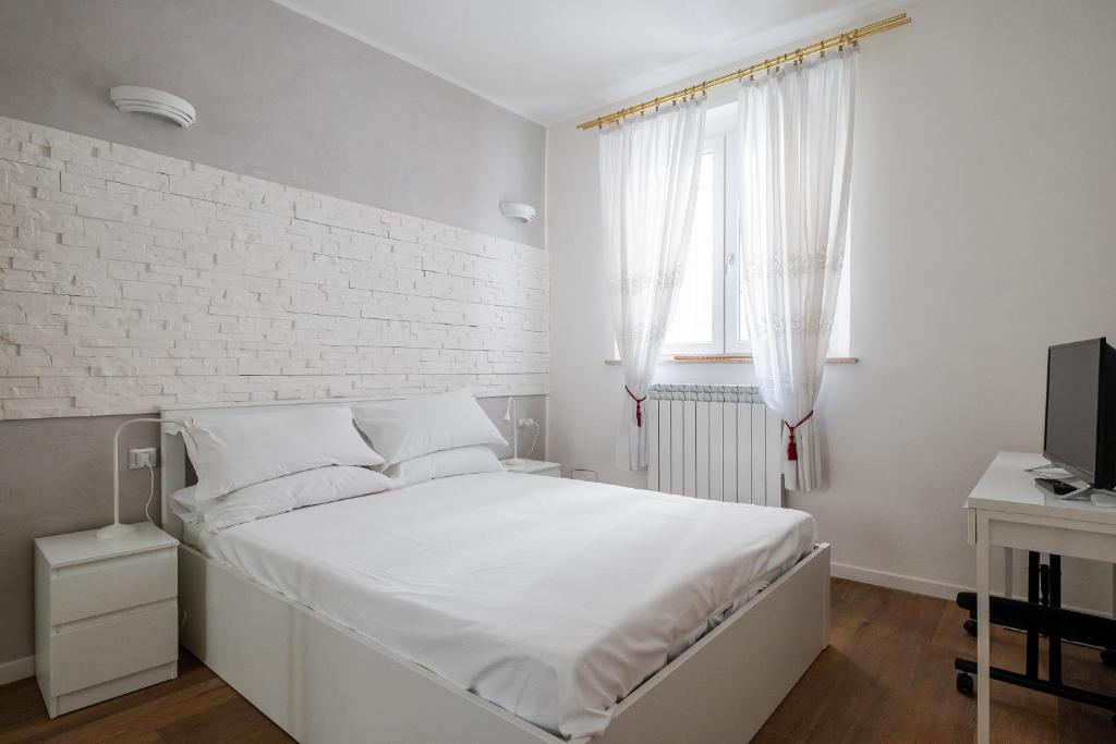 XVI Charm Apartment by Wonderful Italy - 5