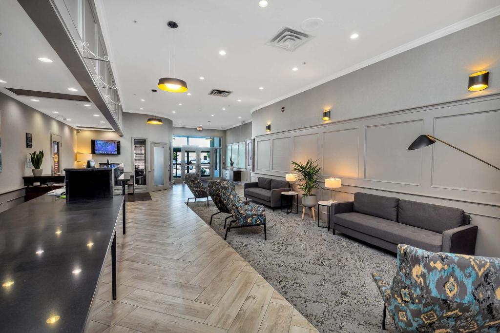 Sandman Hotel Grande Prairie photo