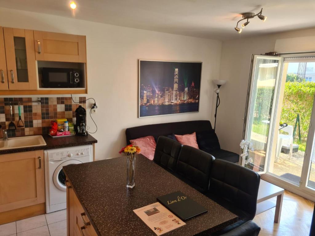 Appartement avec rez de jardin à Disneyland - 2
