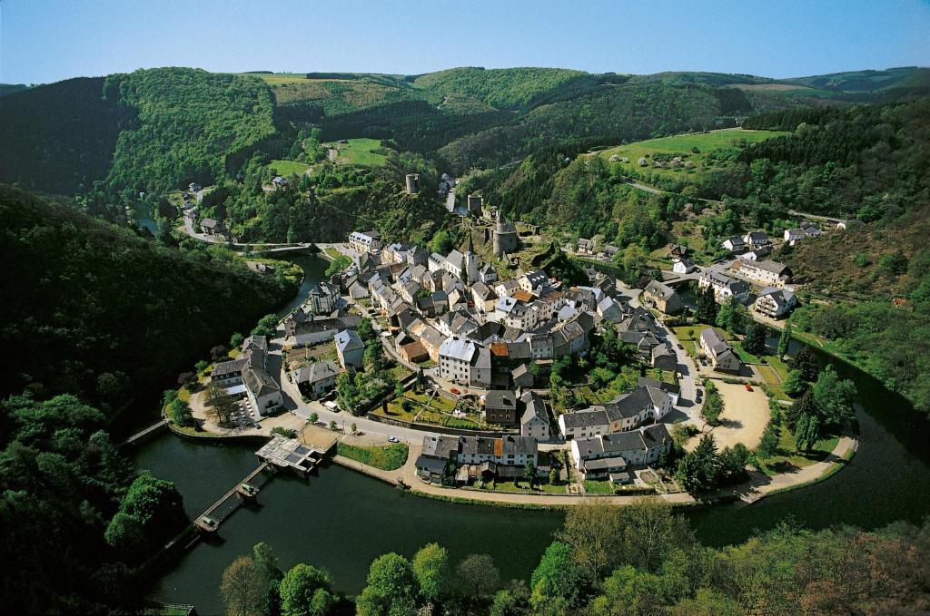 Logis Gourmet &amp; Relax Hotel De La Sure — Hotel in Esch-Sur-Sure