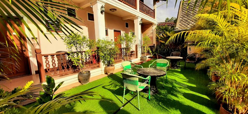 Pakhongthong Villa Saynamkhan Vat Nong