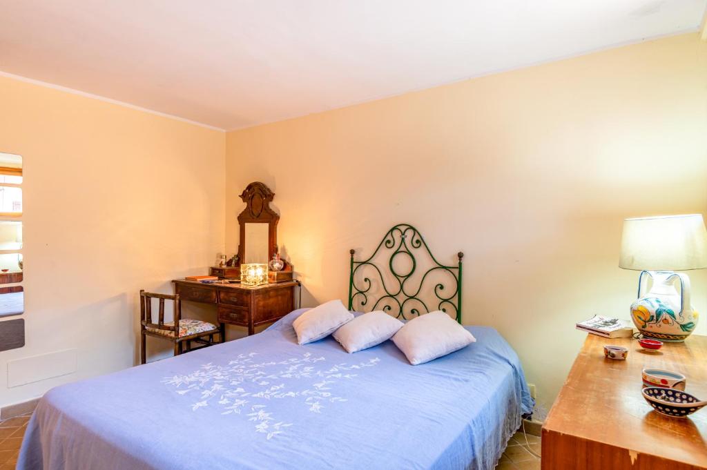 GuestHost - Naxos Seaside Apartment with Gardens, Parking and Swimming Pool - 5