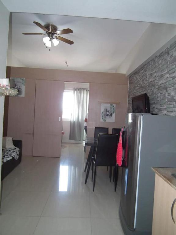 Unit 1017 Tower 4A SMDC Fields Residences — Hotel in Manila
