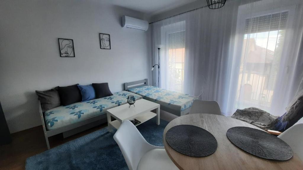 Lezser apartman, Kaposvár