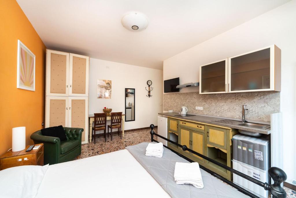 Monti Guesthouse - 5