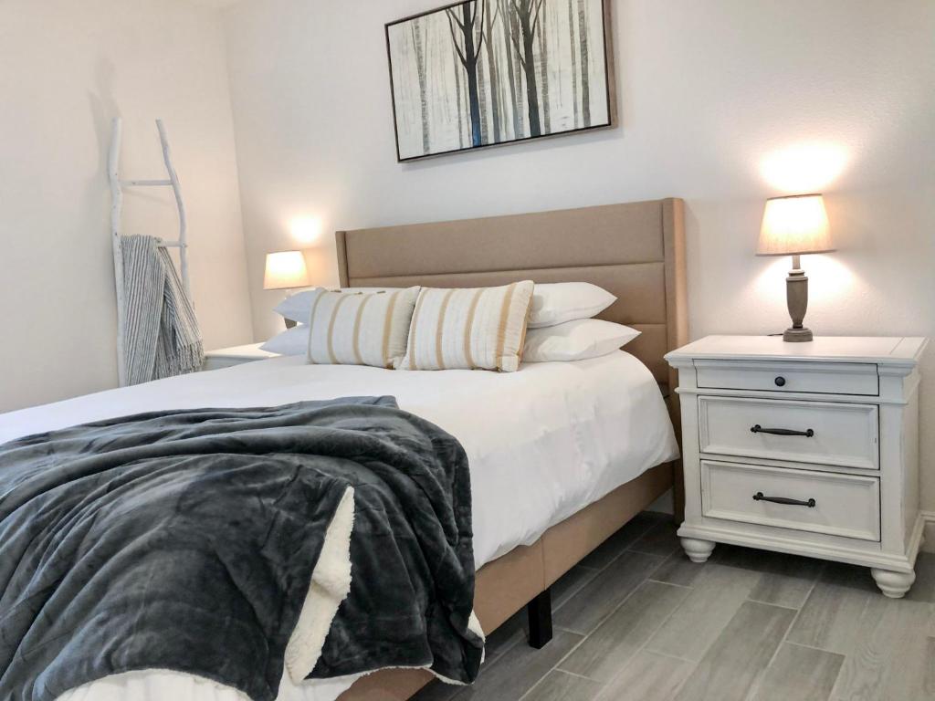 Stylish Jomo ☆, Close to med school + hospital