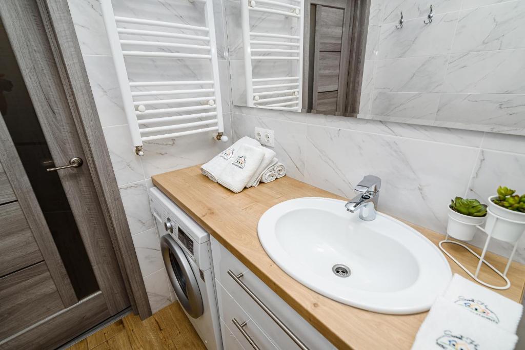 MODERN APARTMENT of CITY CENTER 1 BED ROOM photo