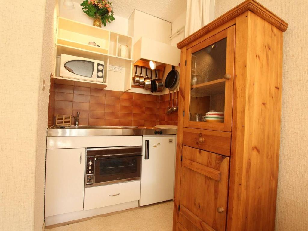 Location idéale, 4 pers à Serre-Chevalier, proche pistes, balcon, TV, coin nuit et casier à ski - 3