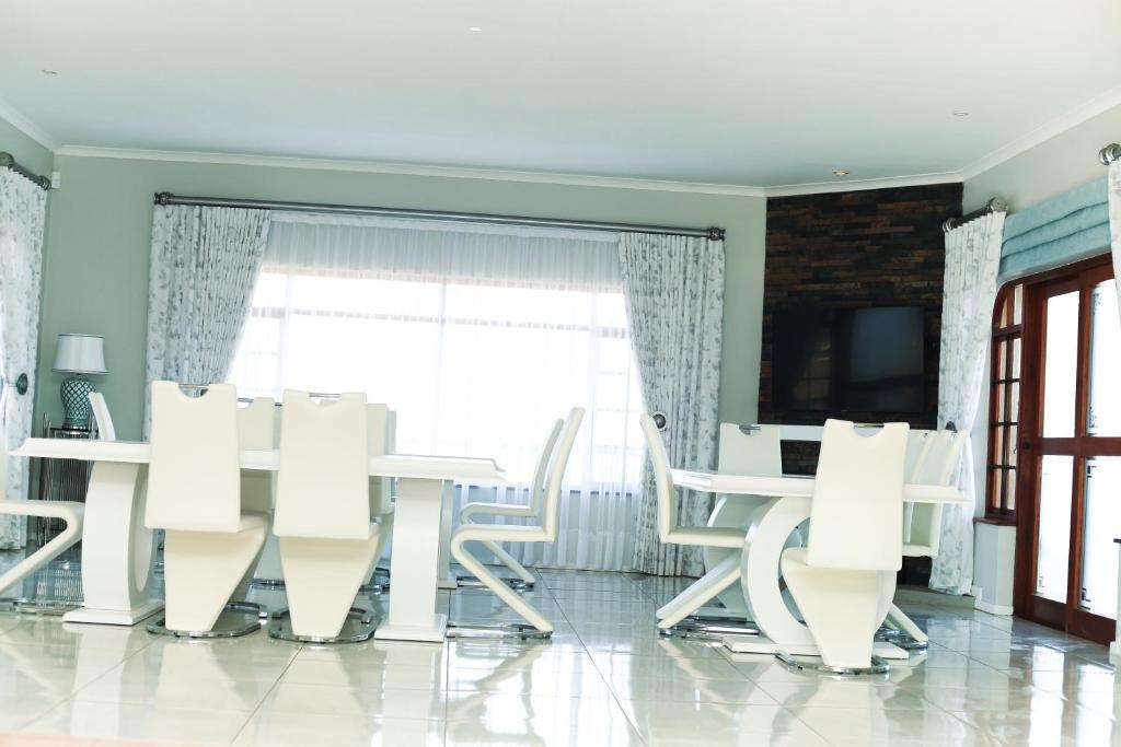 Pumelela Guest House photo