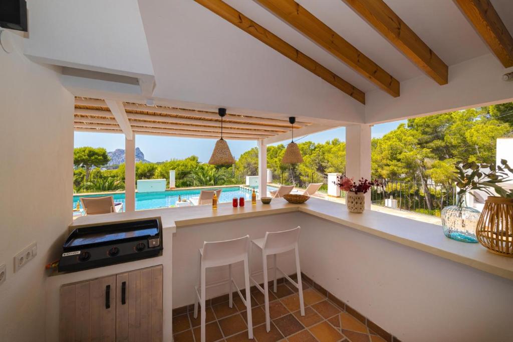 ROMERO - Managed by Almarina Villas - 3