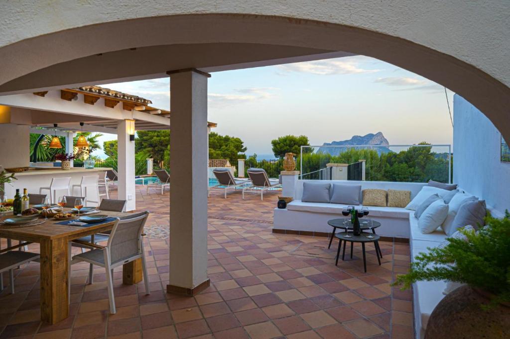 ROMERO - Managed by Almarina Villas - 5
