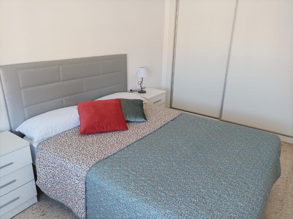 Duplex céntrico con piscina a 100m de la playa. - 4