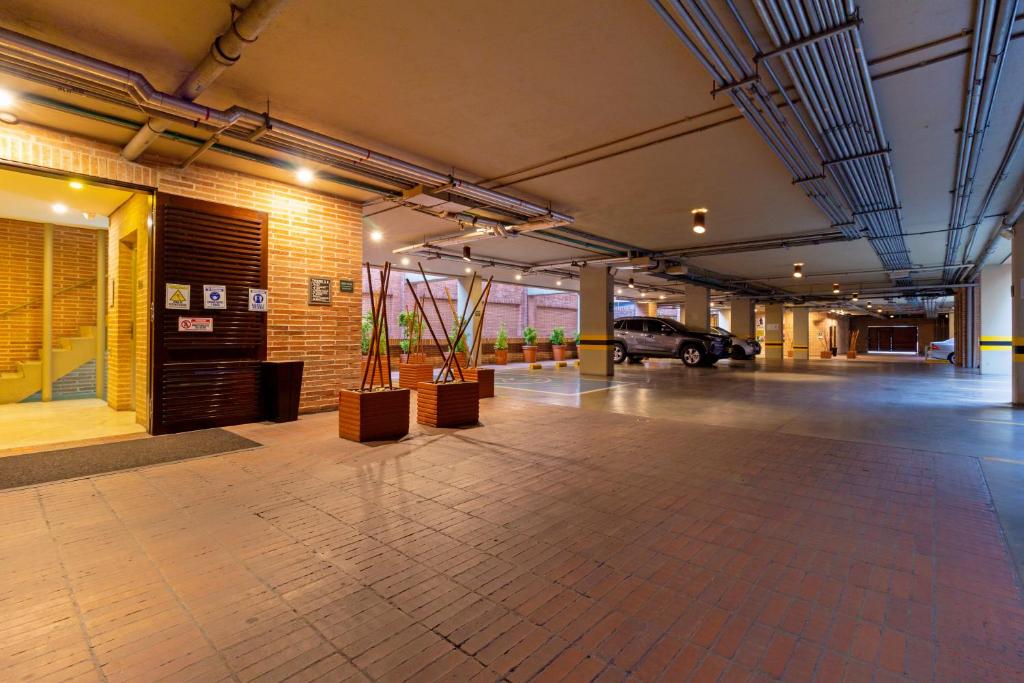 Hotel Madisson Inn Luxury By GEH Suites photo