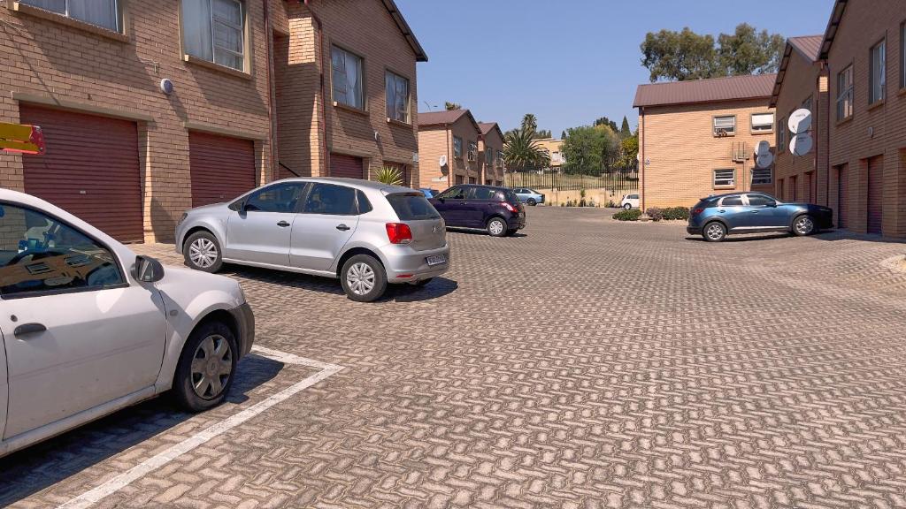 ANKAZIMIA HOUSE at CASA MIA-Katode Street Rodiokop-Two Bedrooms Apartment photo