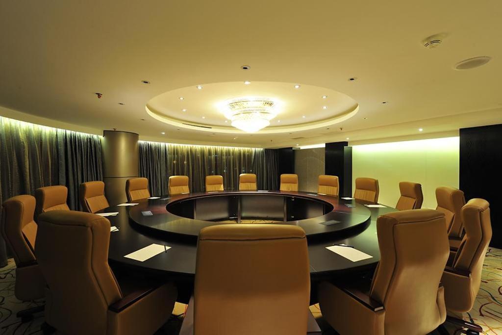 Centro business