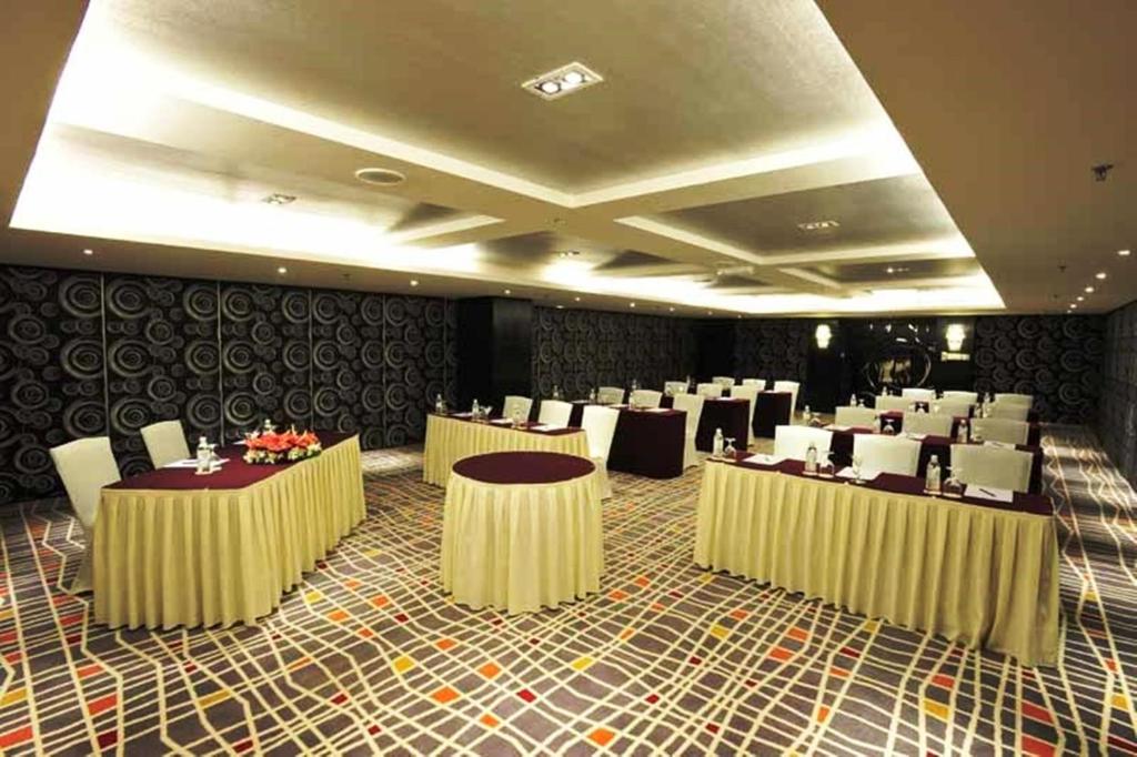 Centro business
